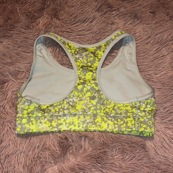Nike sports bra - Picture 3 of 3